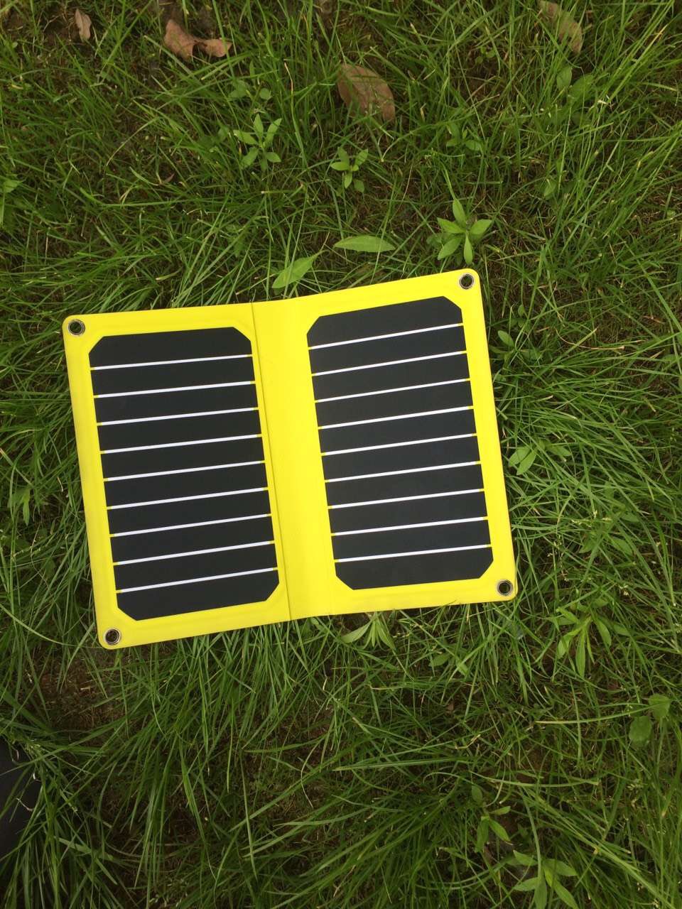 CLPSC-1602 PORTABLE SOLAR CHARGER